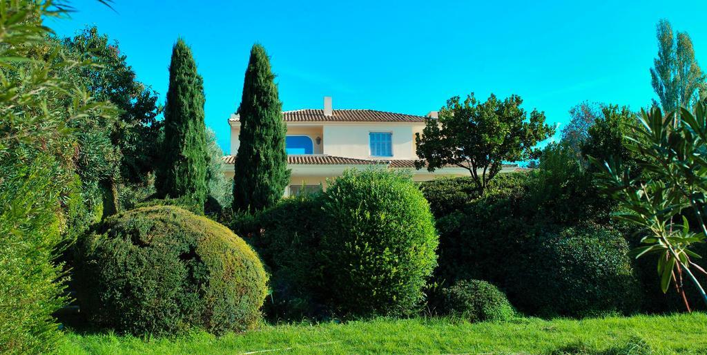 Dh Epavlis Villa Rio Bilik gambar