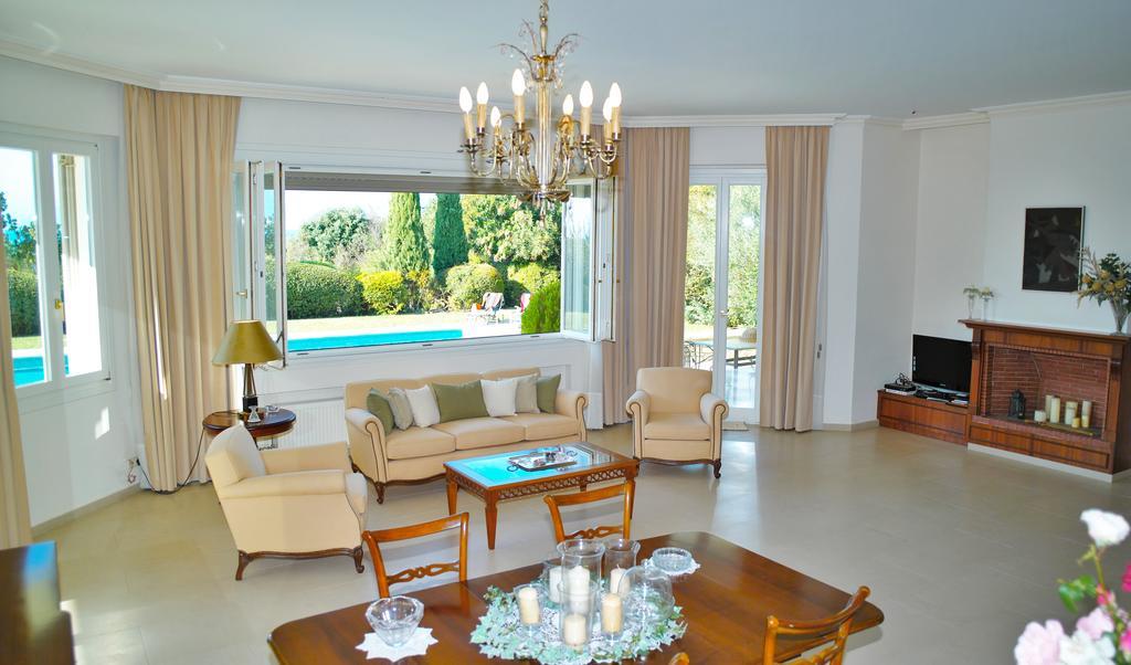 Dh Epavlis Villa Rio Bilik gambar